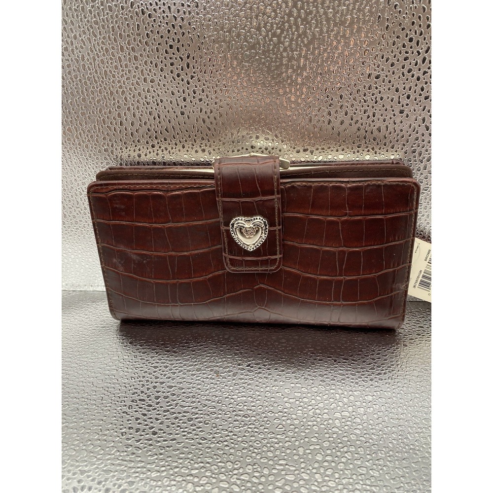 Mundi Brown Crocodile Heart Women's Wallet Clutch